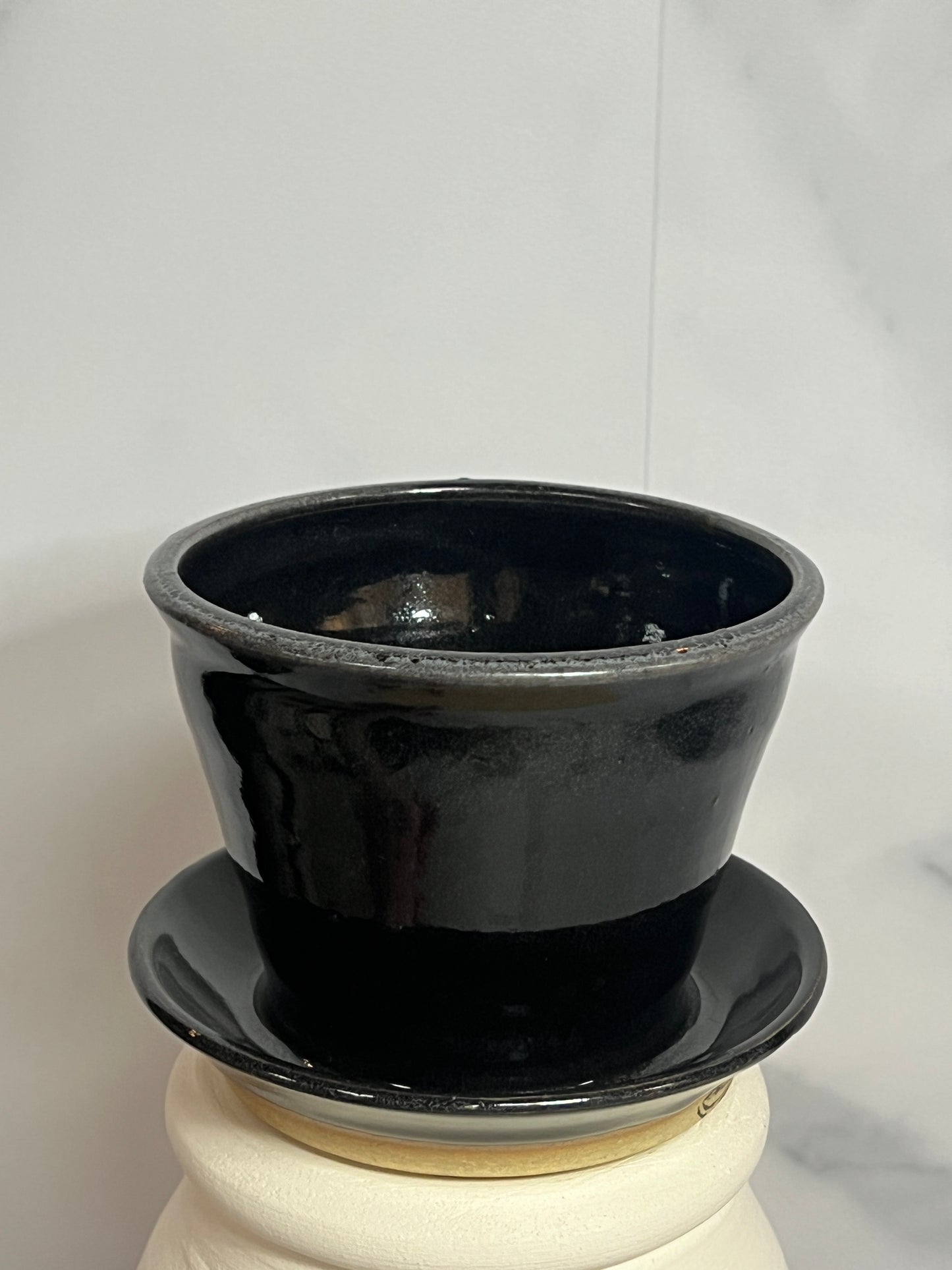 Planter Pot with Tray - 14 oz - Black Glaze