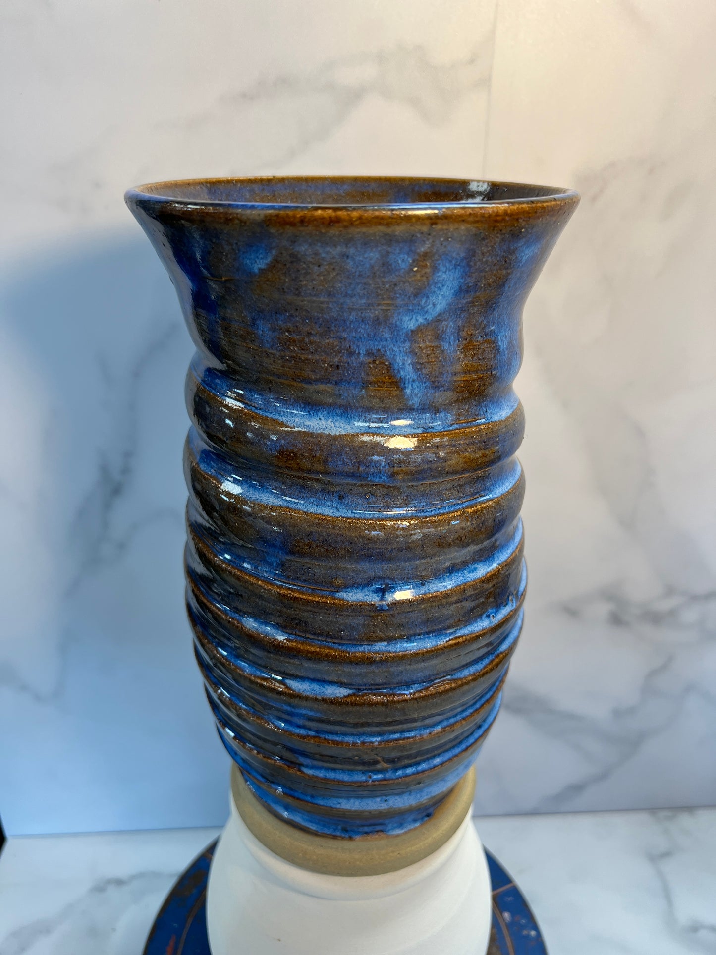 Vase - 67oz - Blue glaze