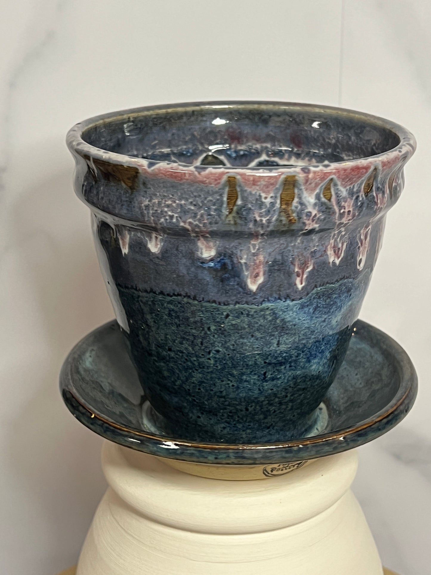 Planter Pot with Tray - 25oz- Moonlight Essence Glaze